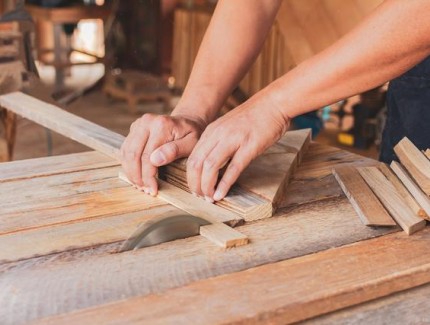 广州用跨年木工，10个人电话